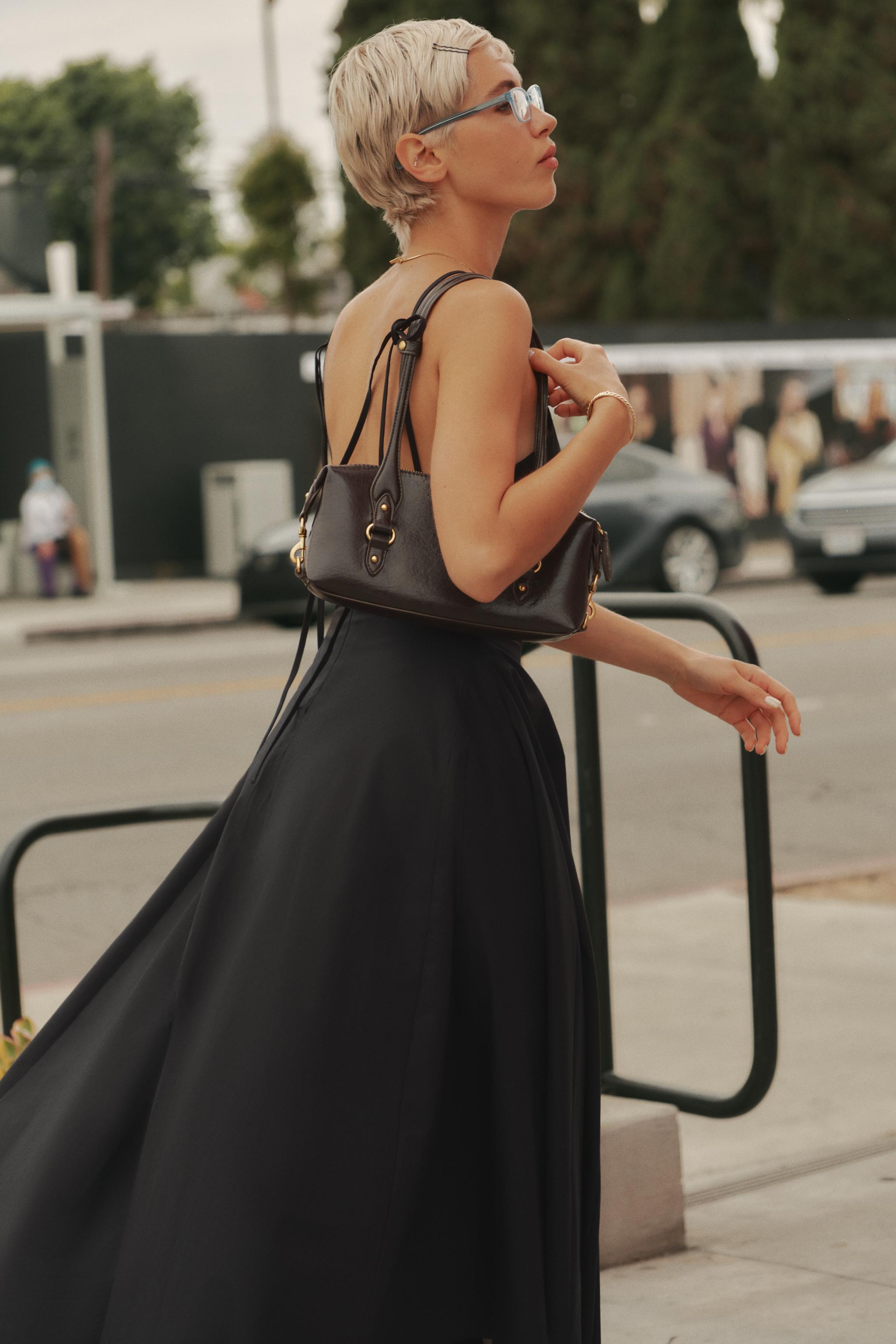 ROBE MI-LONGUE EN GABARDINE ÉVASÉE